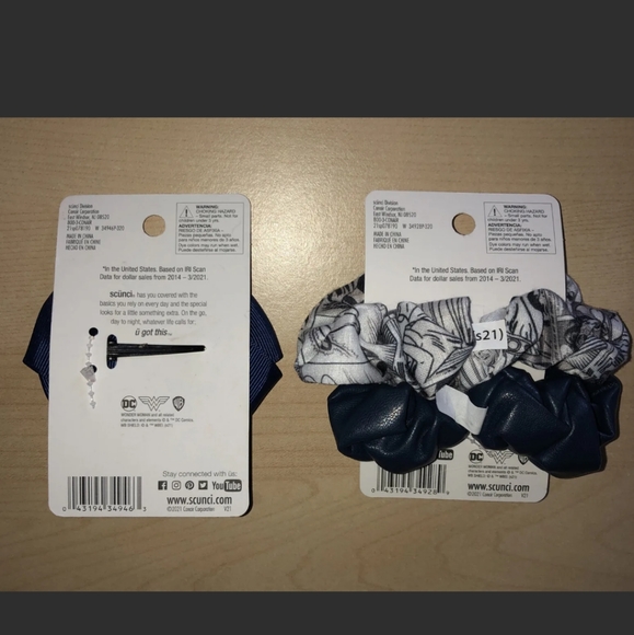 Wonder woman scrunchies & Hair Bow - Picture 4 of 4